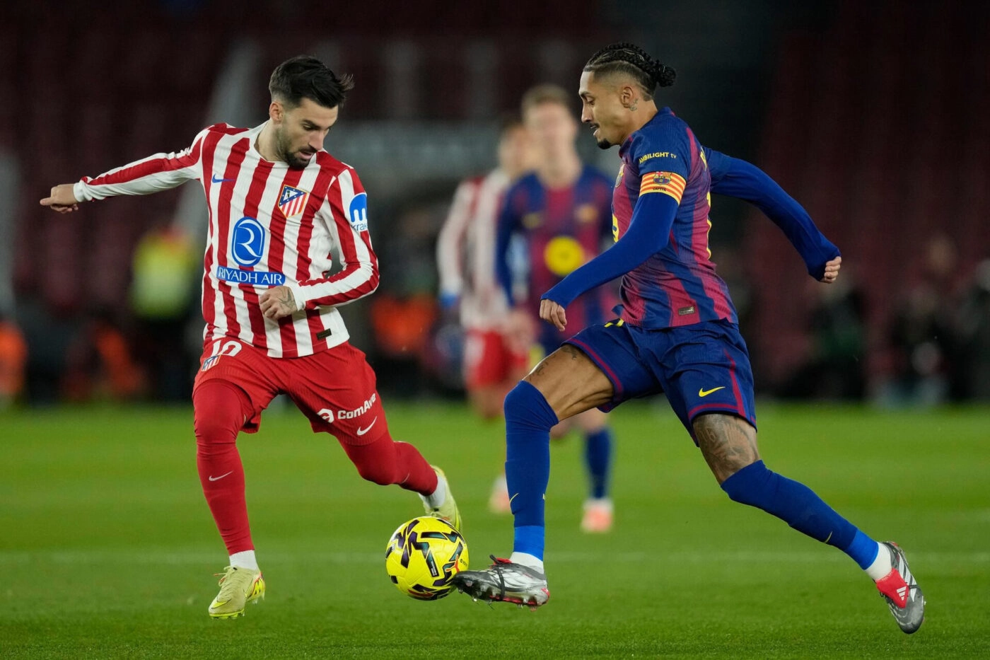 Soi kèo Atletico Madrid vs Barcelona - Vòng 30 La Liga